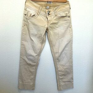 Mudd denim capris. Size 5